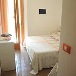 Pinewood Serenity Just 100mt From The Bibione