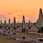 Appartamento Pinewood Serenity Just 100mt From The *