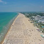 Pinewood Serenity Just 100mt From The Bibione