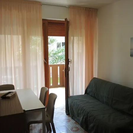 Luminous Seaside Flat For 5 Guests - Beahost Appartement Bibione