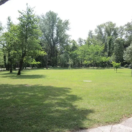 Διαμέρισμα Pinewood Serenity Just 100mt From The *