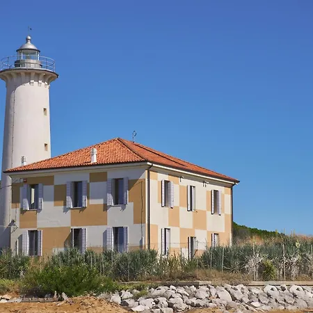 Luminous Seaside Flat For 5 Guests - Beahost
